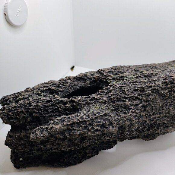 TOP FIN Log Decor - Picture 2 of 8